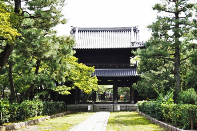 建仁寺の山門